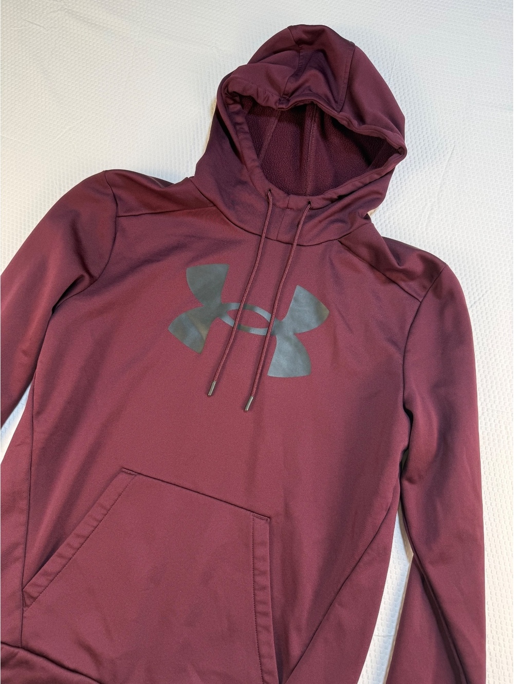 Under Armour Women Small Burgundy Big Logo Armour Fleece Hoodie Athletic